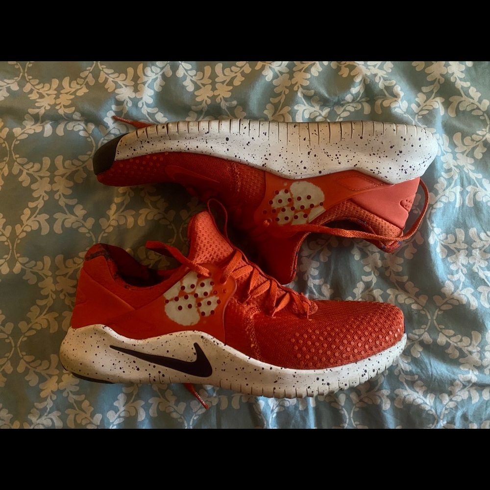 Nike Clemson Free Trainer V8 size 11